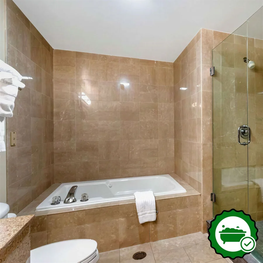 Comfort Suites Southaven I-55 - Verified Jacuzzi In-Room