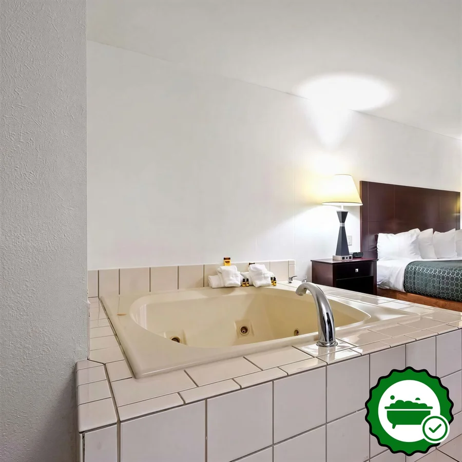 Best Western Oakbrook Inn - Verified Jacuzzi In-Room