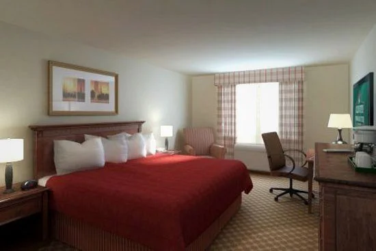 Country Inn & Suites by Radisson, Frackville (Pottsville), PA - Guest Room image