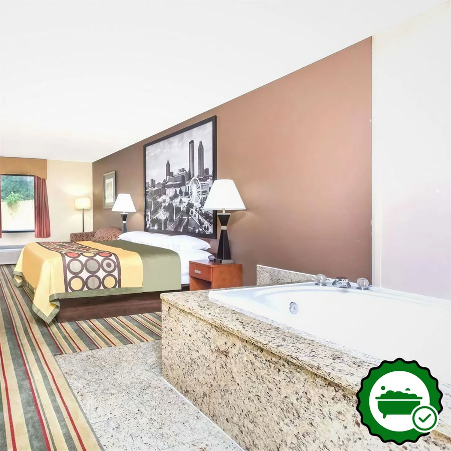 Super 8 by Wyndham Dublin - Verified Jacuzzi In-Room