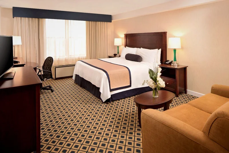 Westford Regency Inn & Conference Center - Guest Room image
