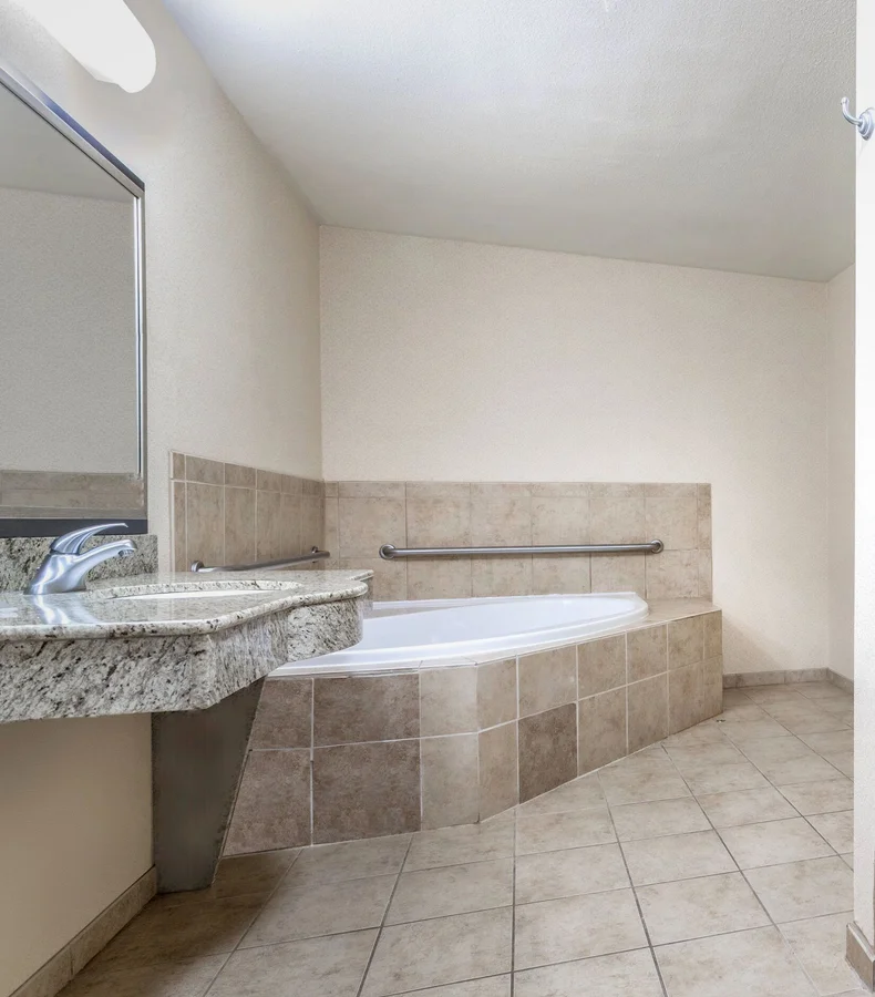 Hampton Inn & Suites Sacramento-elk Grove Laguna I-5 - Featured hot tub