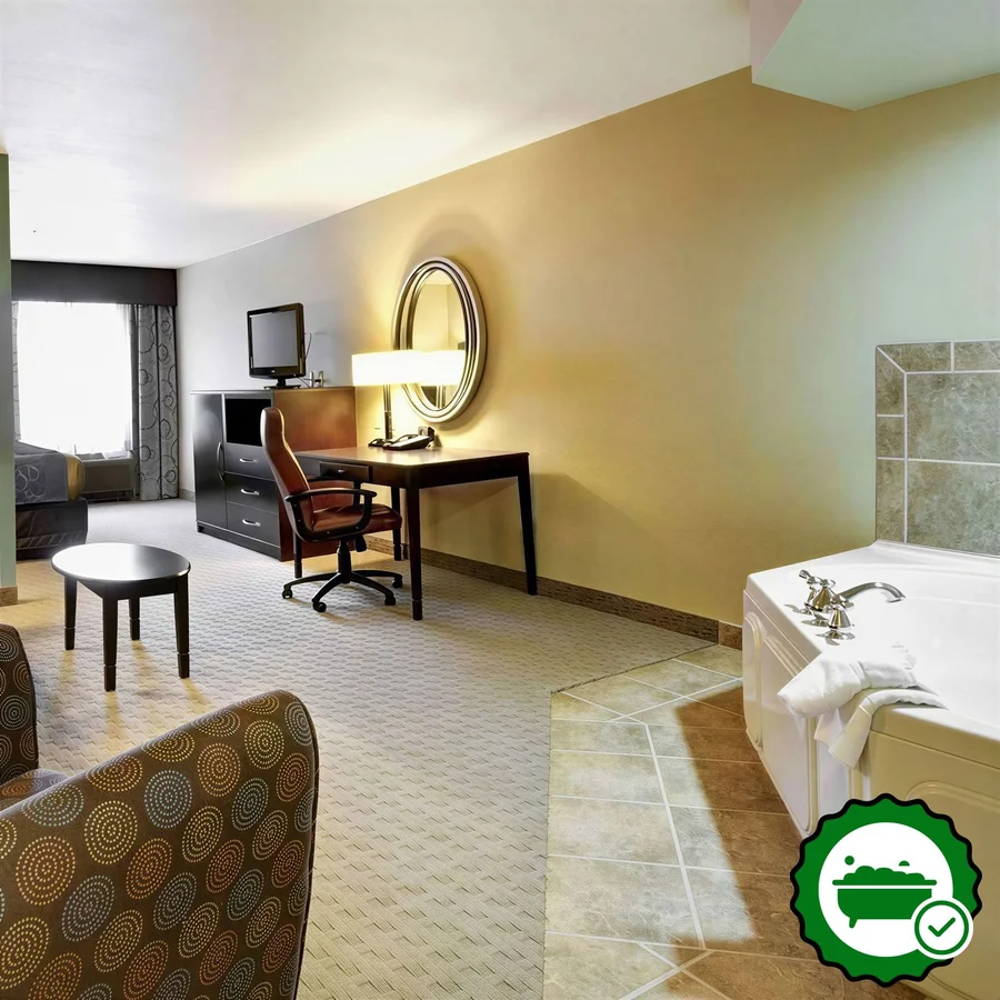 Comfort Suites Near Hot Springs Park - Verified Jacuzzi In-Room