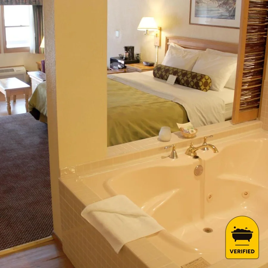 The Pines Resort: the Suite with Spa Bath in Bass Lake, CA