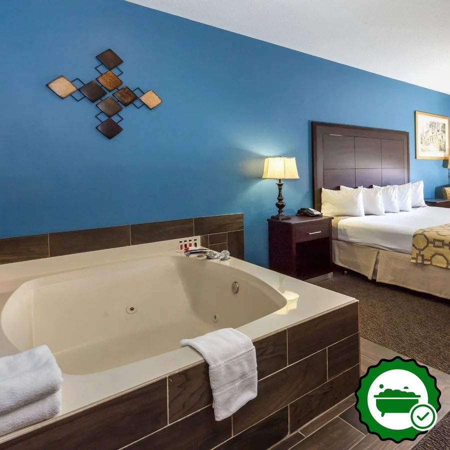 Baymont by Wyndham Anderson - Verified Jacuzzi In-Room