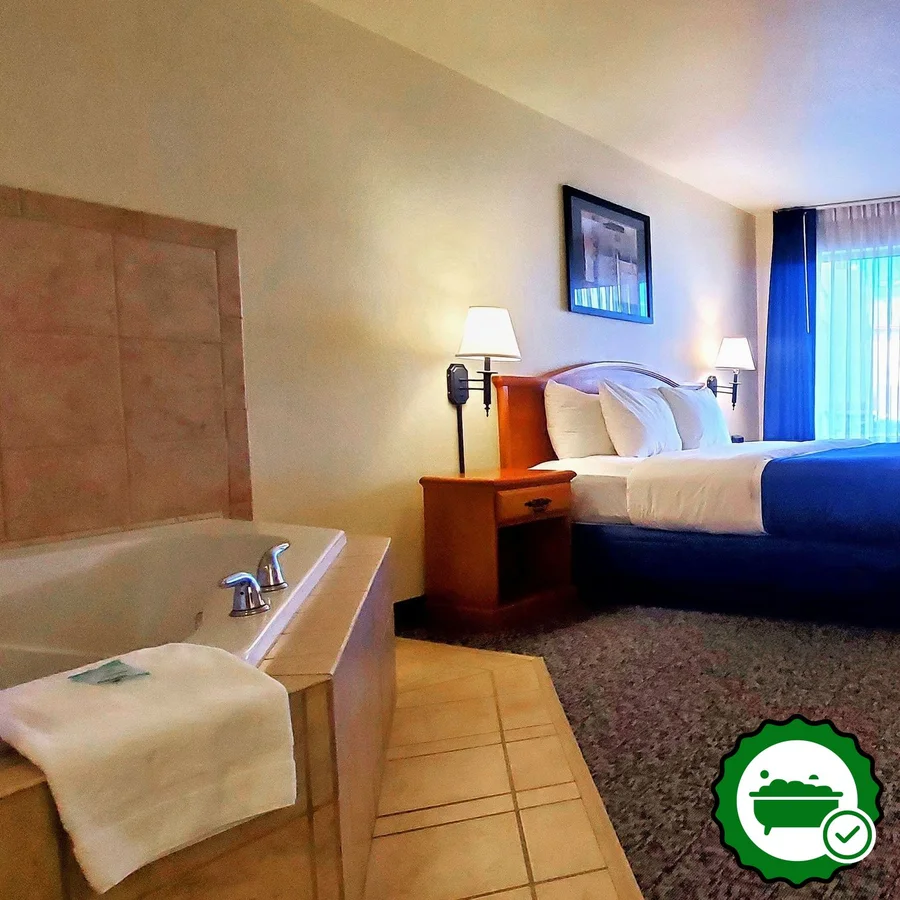 Magnuson Grand Pikes Peak - Verified Jacuzzi In-Room