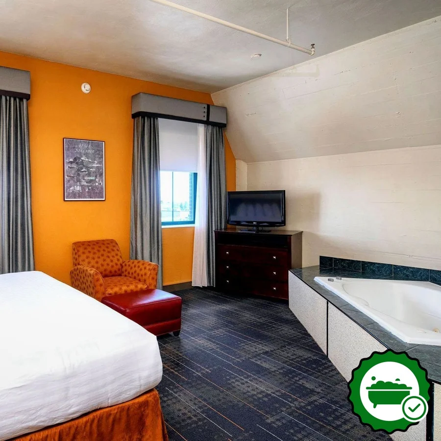 The Suites Hotel at Waterfront Plaza - Verified Jacuzzi In-Room