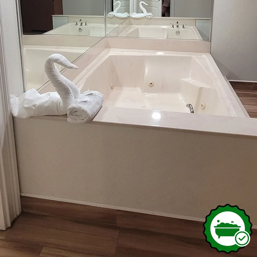 Club Sevilla - Verified Jacuzzi In-Room