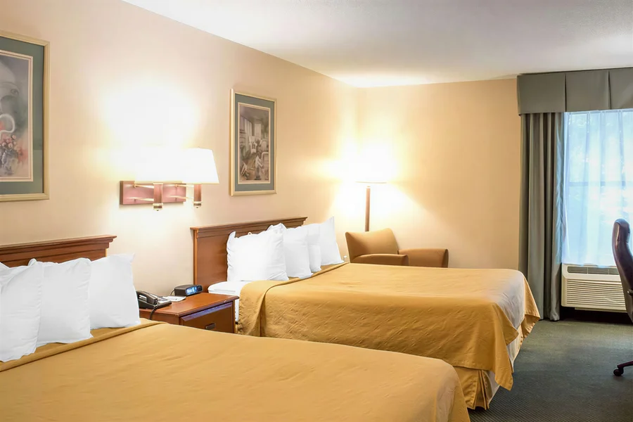 Quality Inn Raleigh Near Walnut Creek Amphitheatre - Guest Room image