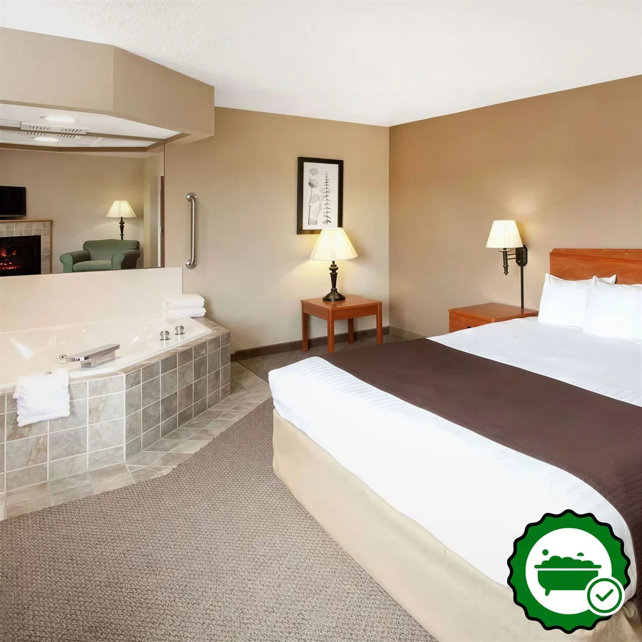AmericInn by Wyndham Greenville - Verified Jacuzzi In-Room