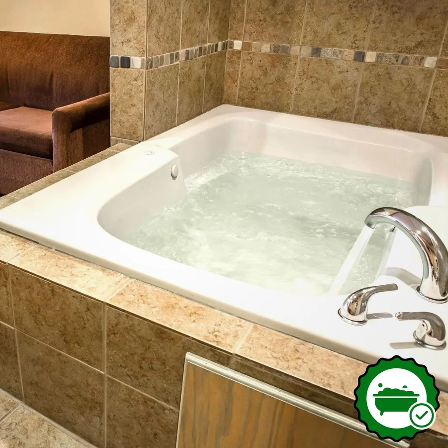 Comfort Suites - Verified Jacuzzi In-Room