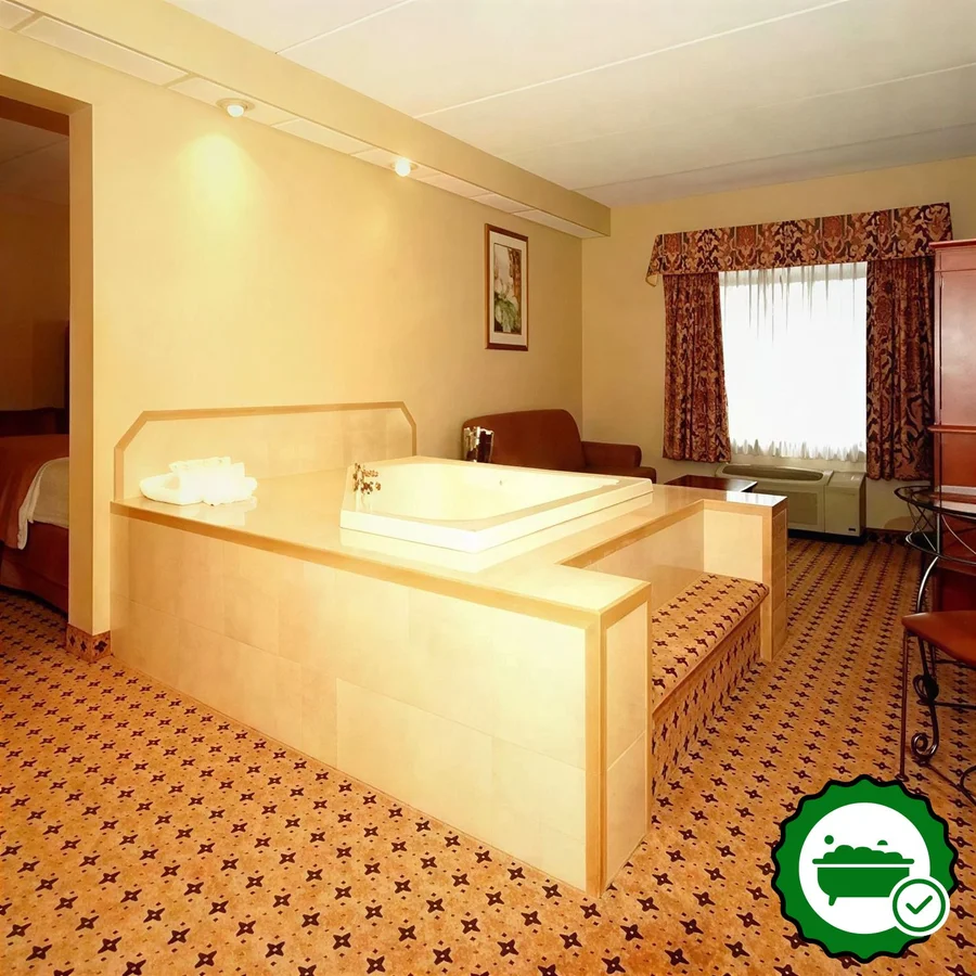 Quality Hotel & Suites At the Falls - Verified Jacuzzi In-Room
