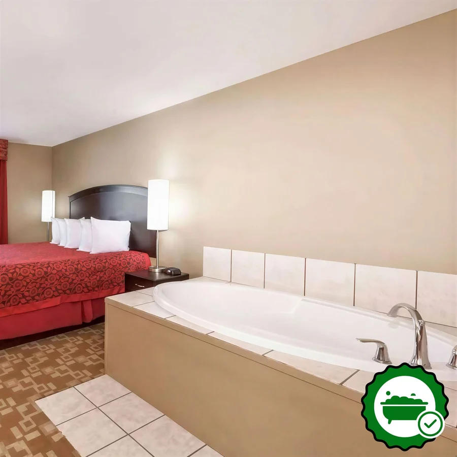 Days Inn by Wyndham Central City - Verified Jacuzzi In-Room