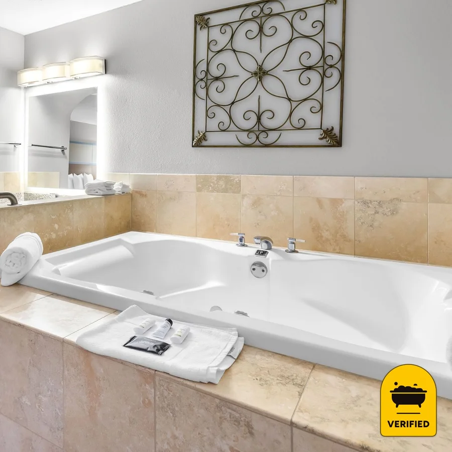 AmericInn by Wyndham Delafield: the King Jetted Tub Standard Suite in Delafield, WI