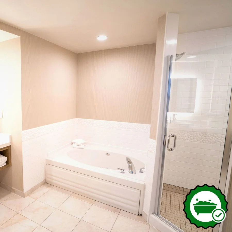 Delta Hotels by Marriott Raleigh-Durham at Research Triangle Park - Verified Jacuzzi In-Room