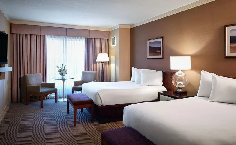 Harrah's Metropolis - Guest Room image
