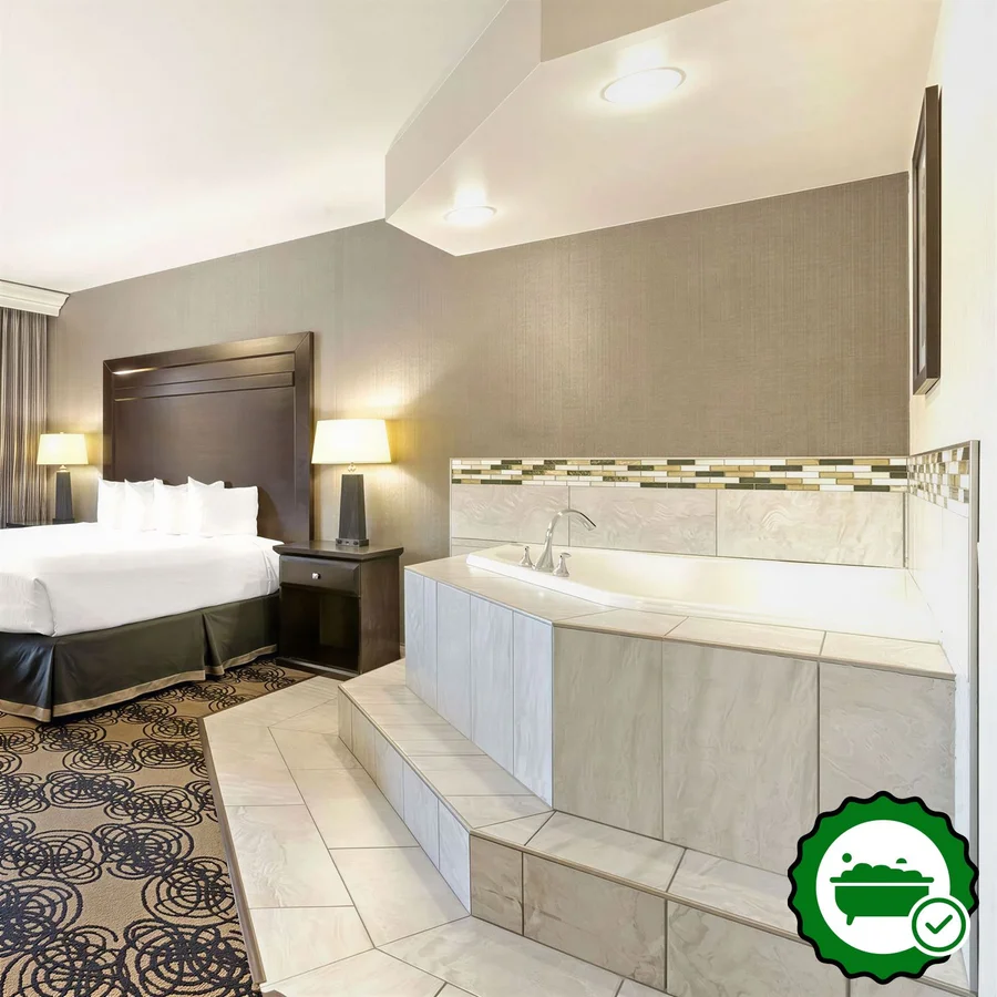 Best Western Plus Midwest Inn - Verified Jacuzzi In-Room
