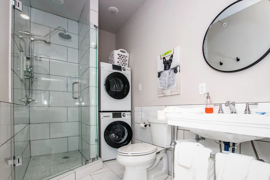 Intersect 311 (Downtown) - Featured hot tub
