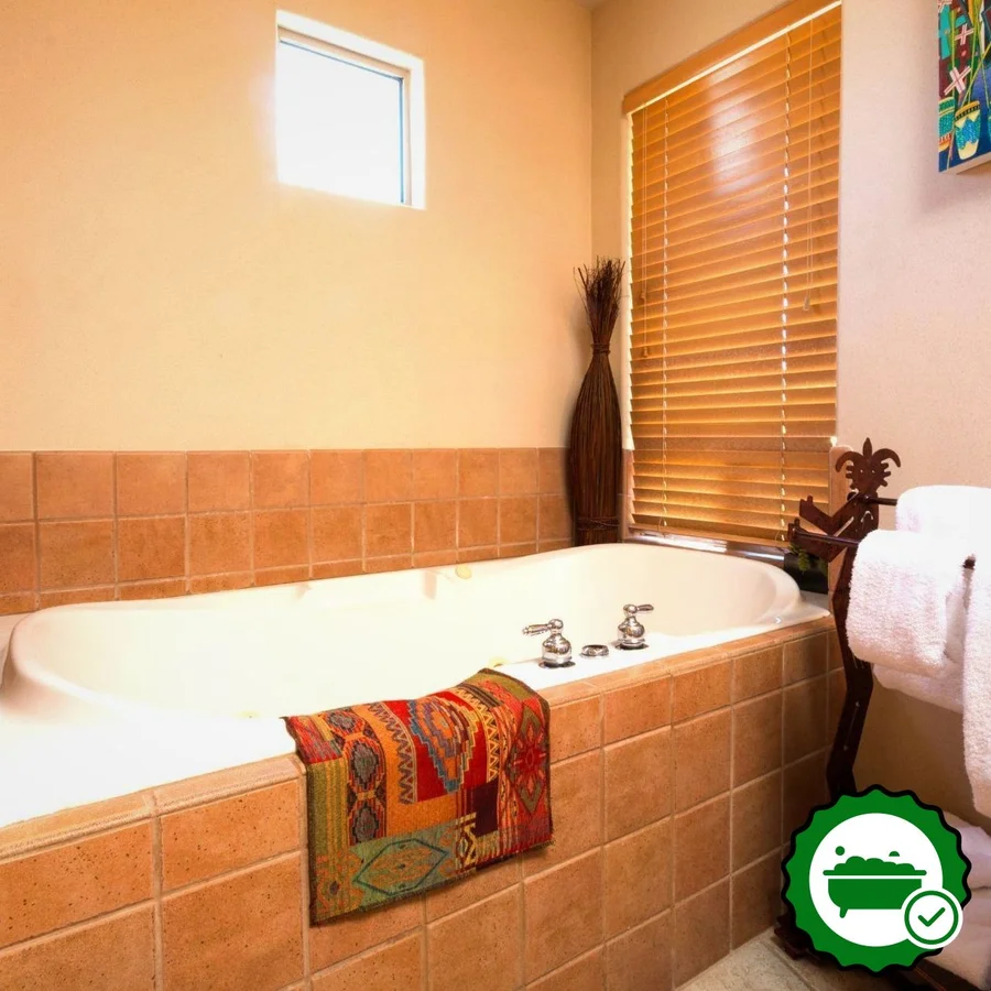 Inn at Eagle Mountain - Verified Jacuzzi In-Room