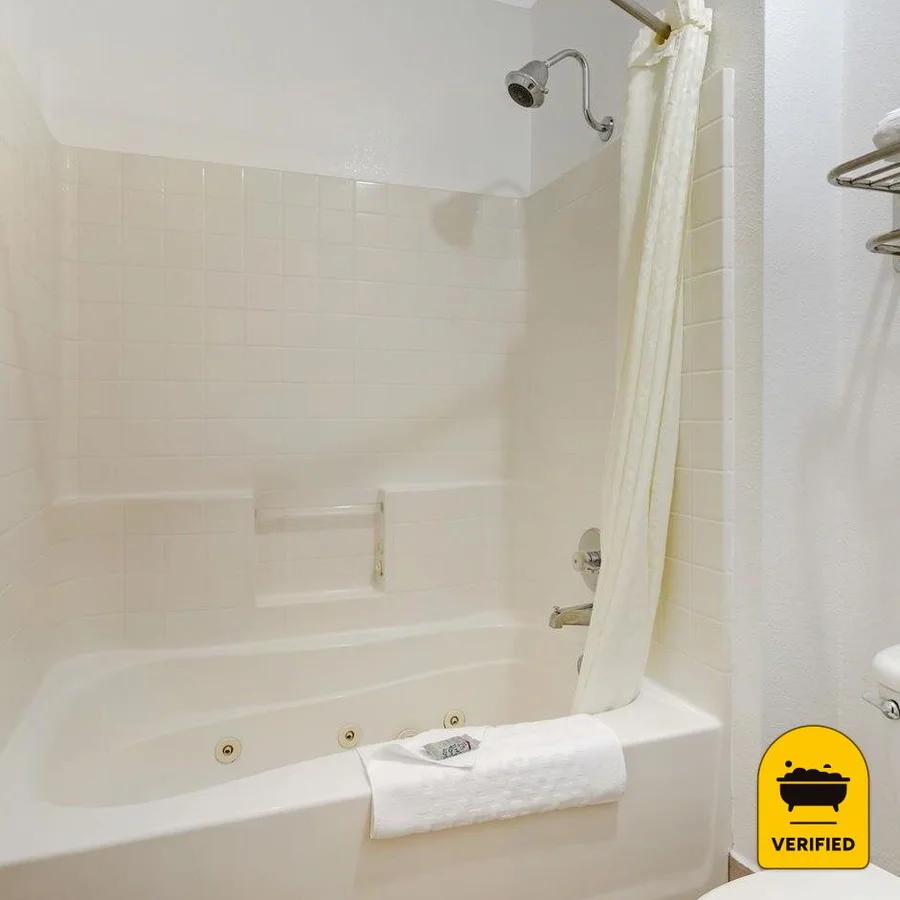 Best Western Inn Of Chandler: the King Jacuzzi Suite in Chandler, AZ