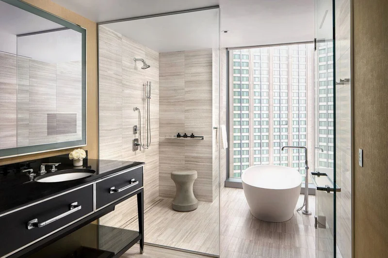 Four Seasons Hotel One Dalton Street, Boston - Featured hot tub