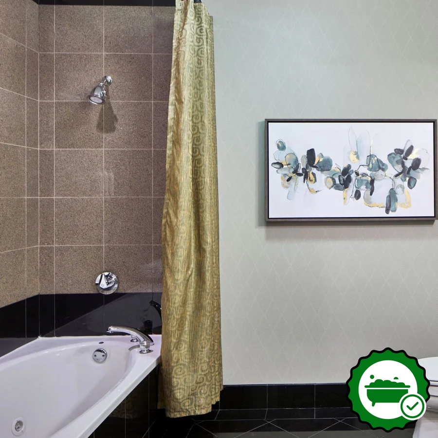 Springhill Suites Memphis Downtown - Verified Jacuzzi In-Room
