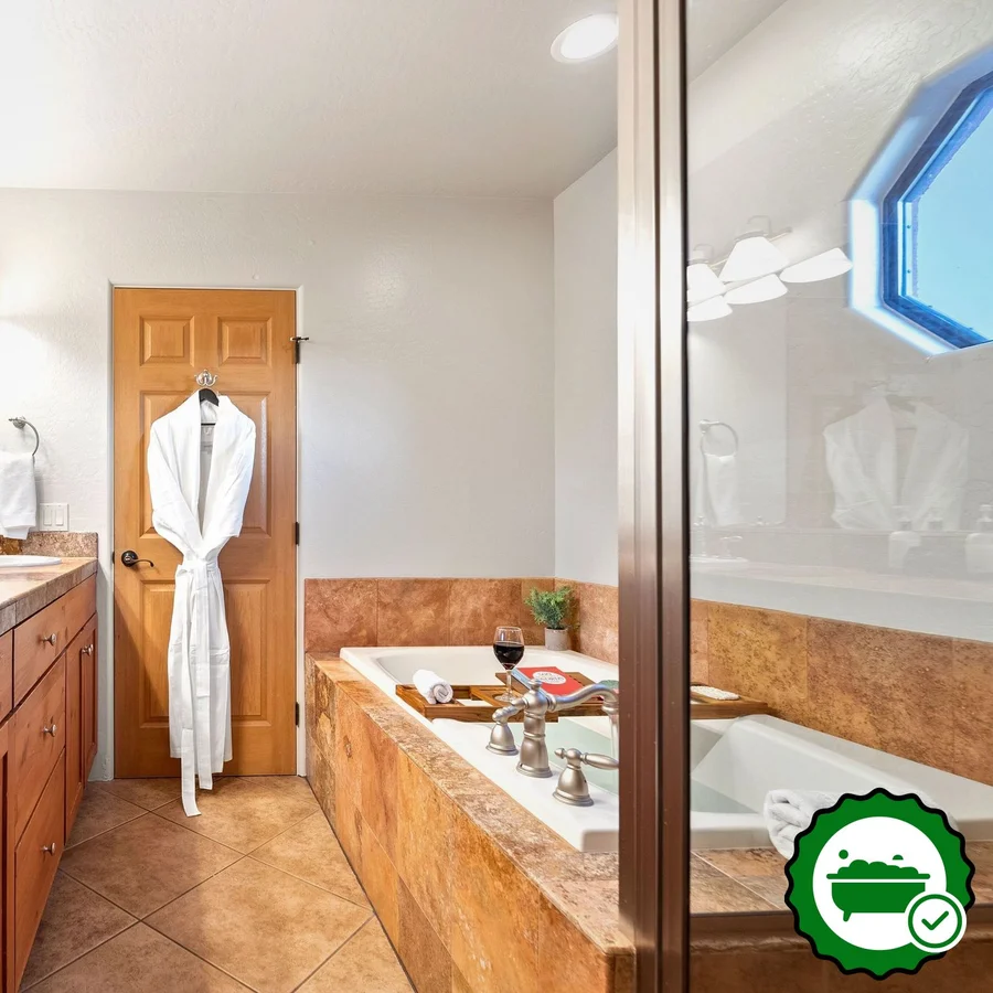 Las Posadas of Sedona - Verified Jacuzzi In-Room