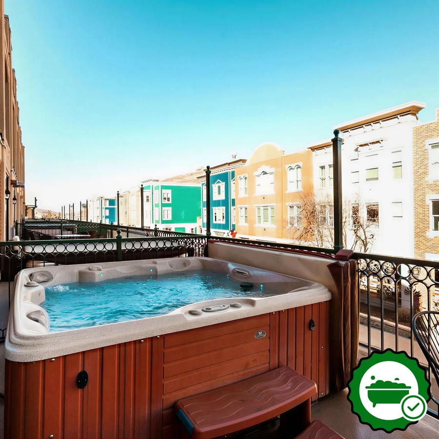 The Caledonian By All Seasons Resort Lodging - Verified Jacuzzi In-Room