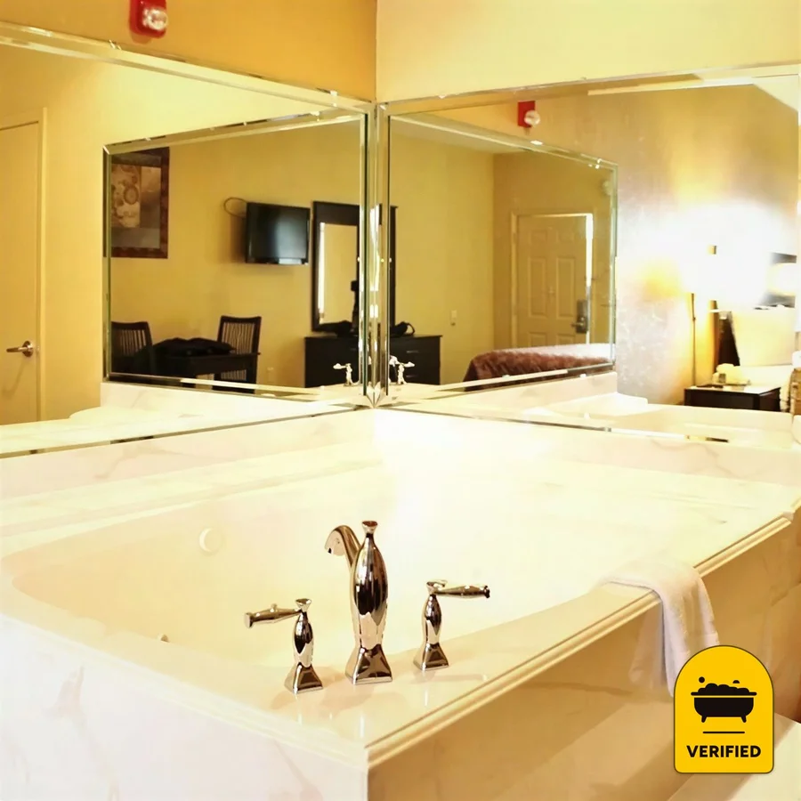Masters Inn Augusta Washington, the water at Augusta