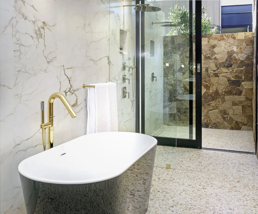 L'Horizon Hotel and Spa - Featured hot tub