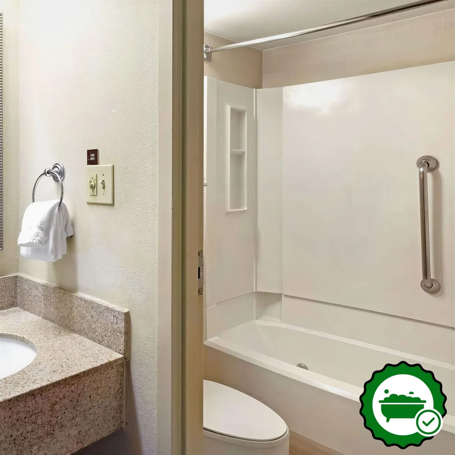 Best Western Plus Madison Huntsville Hotel - Verified Jacuzzi In-Room
