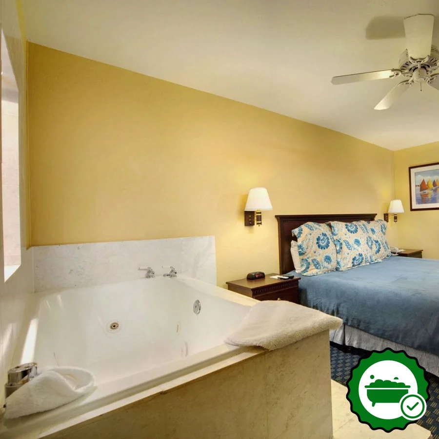 Monterey Bay Lodge - Verified Jacuzzi In-Room